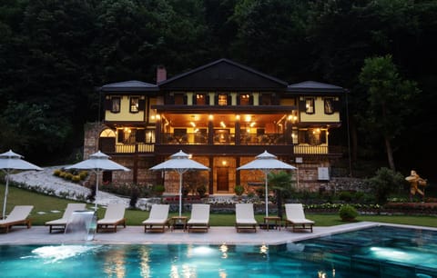 Property building, Swimming pool