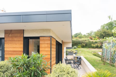 Joli T1 Bis avec Chambre - Cuisine - Salle de Bain Apartment in Haute-Savoie