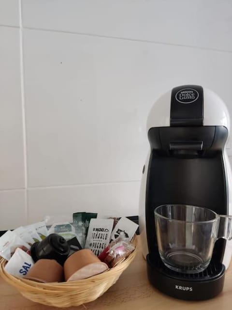 Coffee/tea facilities, Kitchen or kitchenette