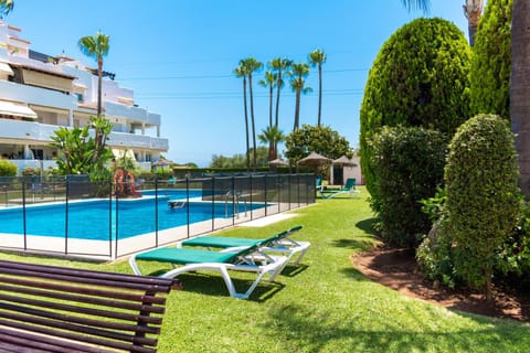 Garden, Swimming pool