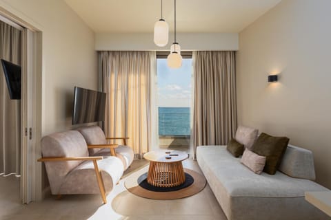 TV and multimedia, Living room, Seating area, Sea view