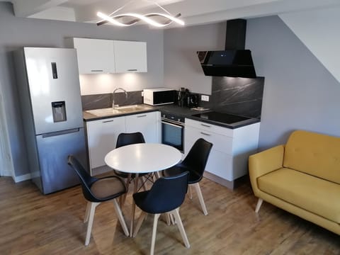 Appartement moderne entièrement rénové Apartment in Aurillac