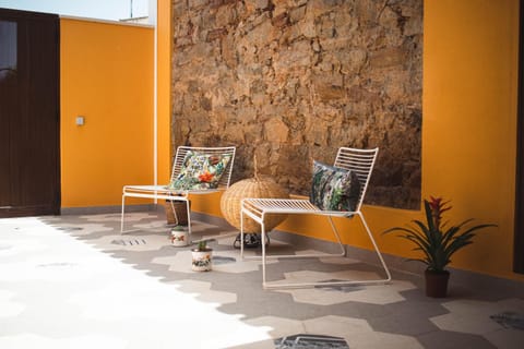 Patio, Seating area