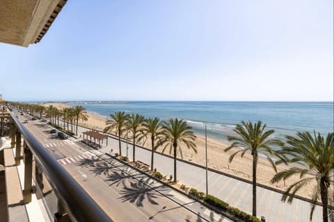 Day, View (from property/room), Balcony/Terrace, Beach, Sea view