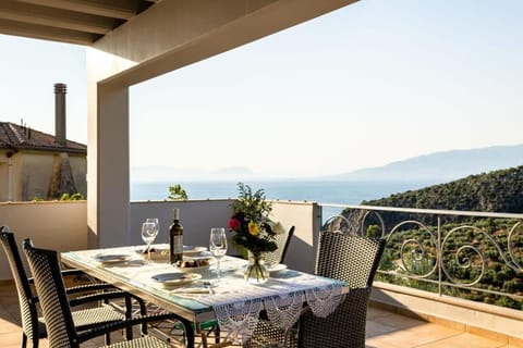 View (from property/room), Balcony/Terrace, Sea view