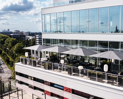 Property building, View (from property/room), Balcony/Terrace