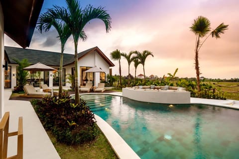 Property building, Natural landscape, Seating area, Pool view, Swimming pool, sunbed