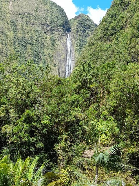 Nearby landmark, Natural landscape, Mountain view