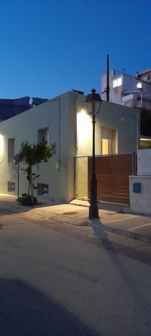 casa zervos - Abode of Light House in Euboea