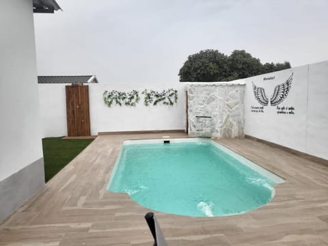 Pool view, Swimming pool