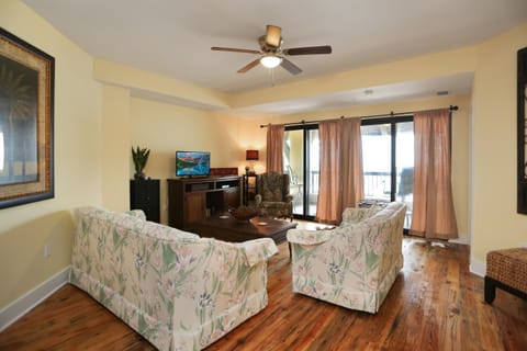 Club at Mexico Beach 2J by Pristine Properties Vacation Rentals Apartment in Mexico Beach