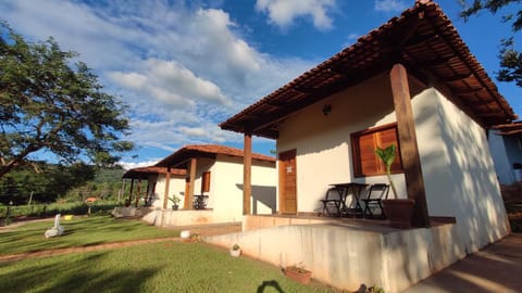 Property building, Patio, Day, Garden, Garden view