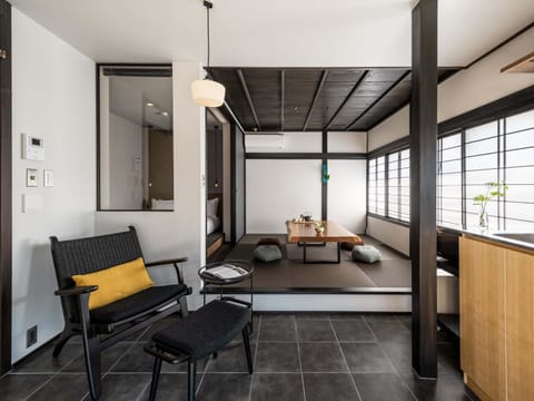 Living room, Photo of the whole room