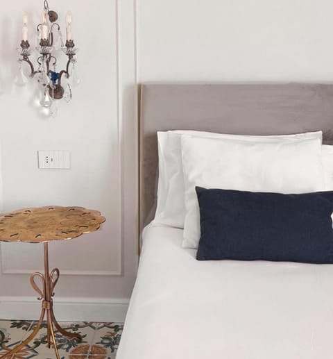 Bed, Decorative detail, Bedroom