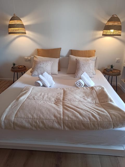 Harmony Apartment in Poros