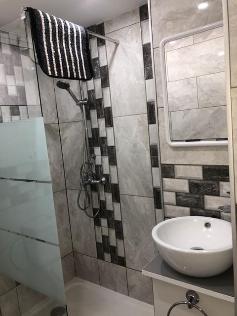 Panoramic Holidays - Superior 38 Apartment in Peyia