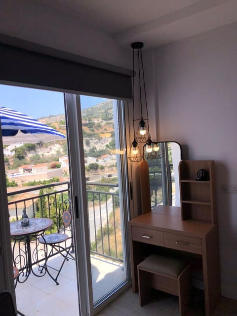 Panoramic Holidays - Superior 38 Apartment in Peyia