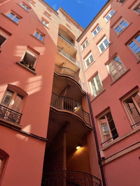 Nouveau / Canut d'exception au coeur de Lyon Apartment in Lyon