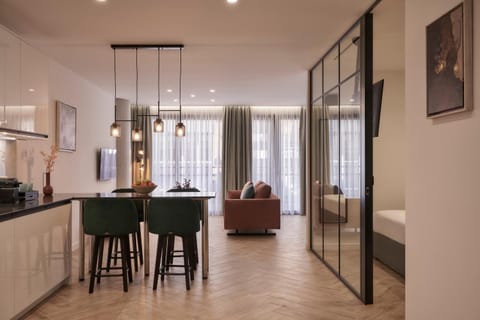 Balcony/Terrace, Living room, Decorative detail, Seating area, Dining area, Bedroom, kitchen