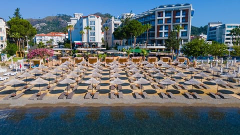 Property building, Beach, Sea view, sunbed