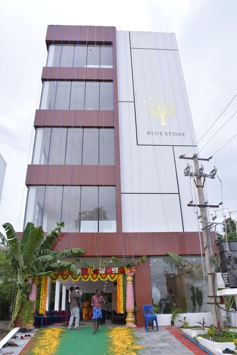 Property building, Facade/entrance