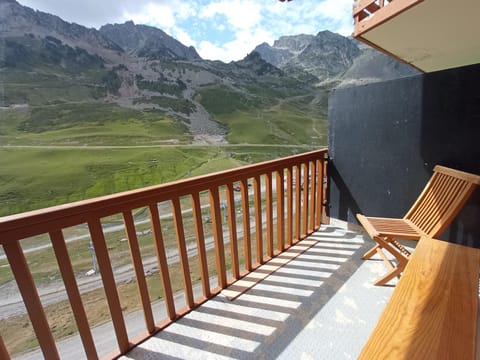 Balcony/Terrace, Mountain view