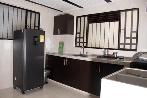 Coffee/tea facilities, Kitchen or kitchenette