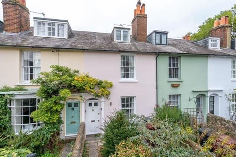 Property building, Day, Garden, Garden view