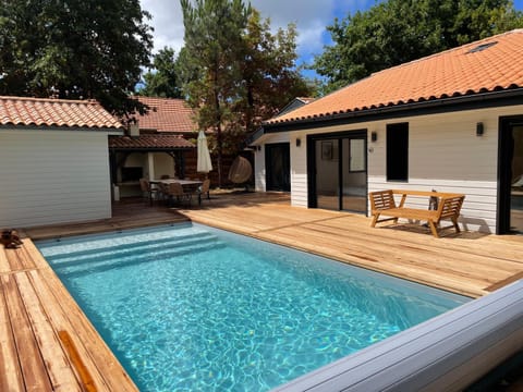 Patio, Swimming pool