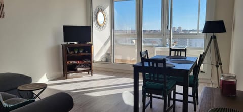 TV and multimedia, Living room, Dining area
