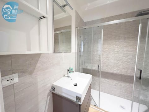 Cavana 5 Tirabora Short Rent Apartment in Trieste