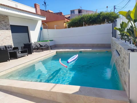 Pool view, Swimming pool, Swimming pool, sunbed