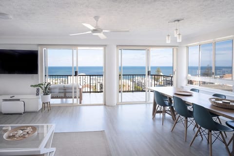 TV and multimedia, View (from property/room), Living room, Seating area, Dining area