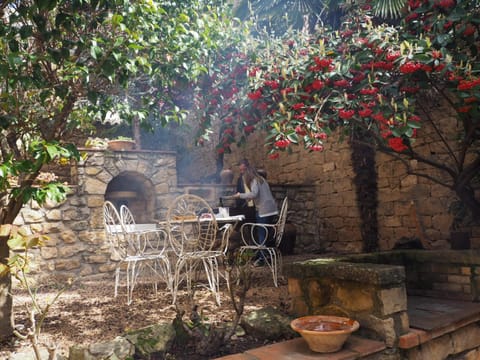 BBQ facilities, Garden