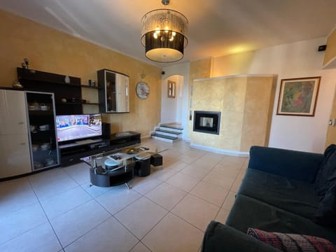 Living room, Evening entertainment