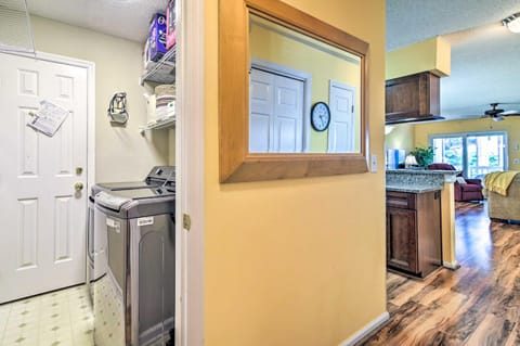 Pool, Patio and Golf Course Views Myrtle Beach Gem Apartment in Carolina Forest