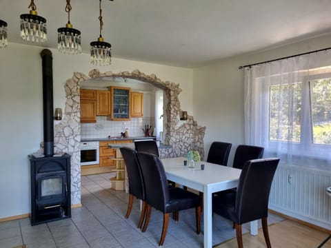 Lovely spacious Apartment-80m2-OLD STYLE-tourist area Apartment in Carinthia, Austria