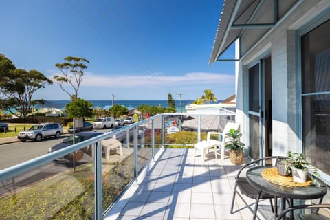 Property building, Day, View (from property/room), Balcony/Terrace, Sea view