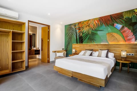 Bed, Photo of the whole room, Bedroom, internet, wardrobe, air conditioner