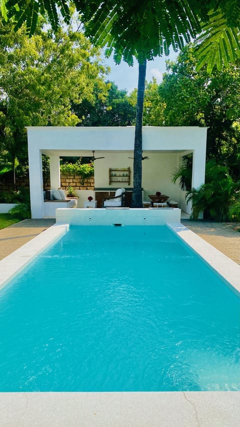 Patio, Swimming pool
