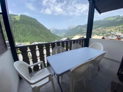 View (from property/room), Balcony/Terrace, Seating area, Dining area, Mountain view
