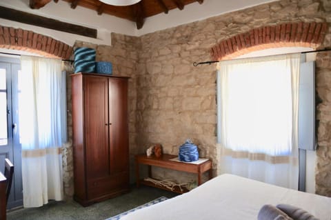 Drommire In Plassa E Clesia Bed and Breakfast in Baunei