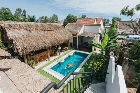 Property building, Pool view