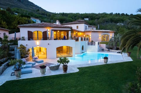 Villa Maxima/5*+ with Gym/Spa/Wine/Photostudio Villa in Vence