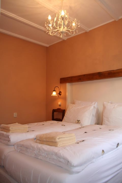 Bed, Photo of the whole room, Bedroom, On site