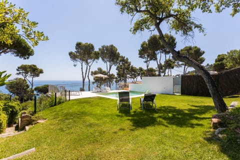 Natural landscape, Garden, Garden view, Sea view, Swimming pool