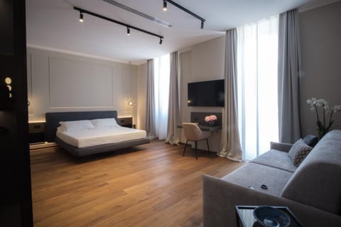 TV and multimedia, Photo of the whole room
