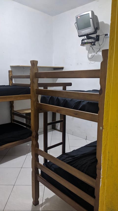 Bedroom, bunk bed