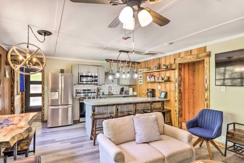 Remodeled Cabin with Fire Pit on Norfork Lake! Cabin in Norfork Lake