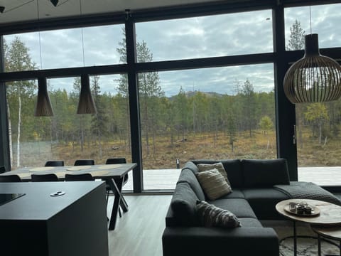 Day, Natural landscape, Living room, Seating area, Dining area